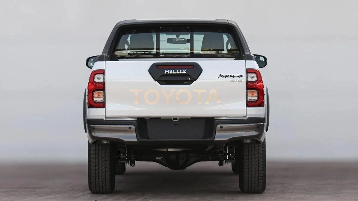 Toyota Hilux  ADENTURE 4.0L -2026-4-4