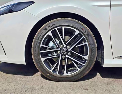 Toyota Camry LIMITED HEV LUMIERE HYBRID 2.5L V4 || RADAR | PANORAMIC ROOF | 360*CAMERA | HEADS UP DISPLAY (CODE # CLM)-6