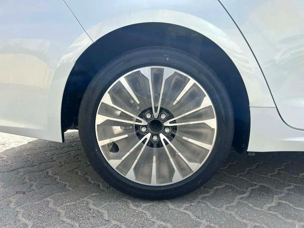 2025 TOYOTA COROLLA GLI 2.0L GCC BRAND NEW 0KM