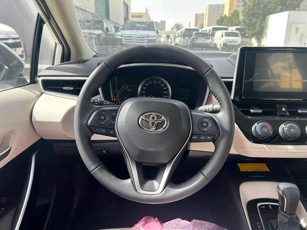 2025 TOYOTA COROLLA GLI 2.0L GCC BRAND NEW 0KM