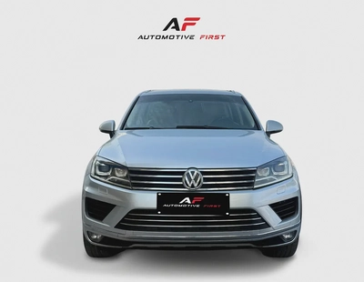 2015 Volkswagen Touareg SE-1