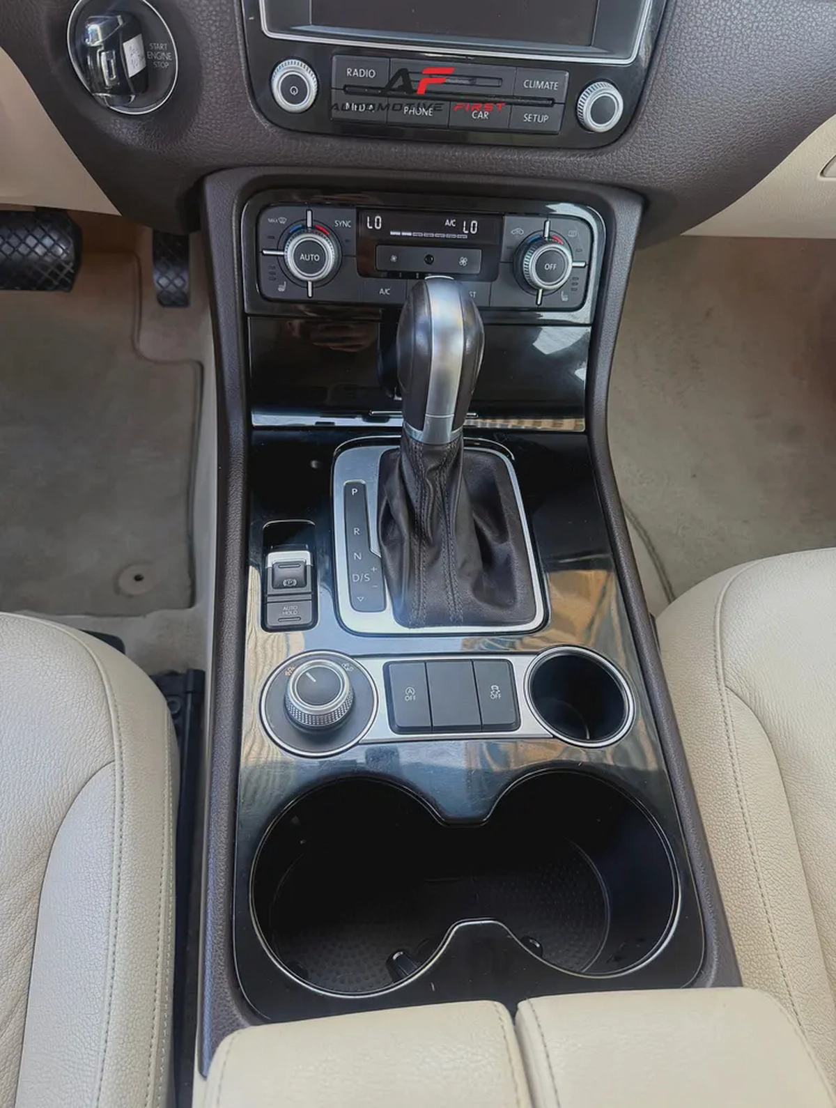 2015 Volkswagen Touareg SE