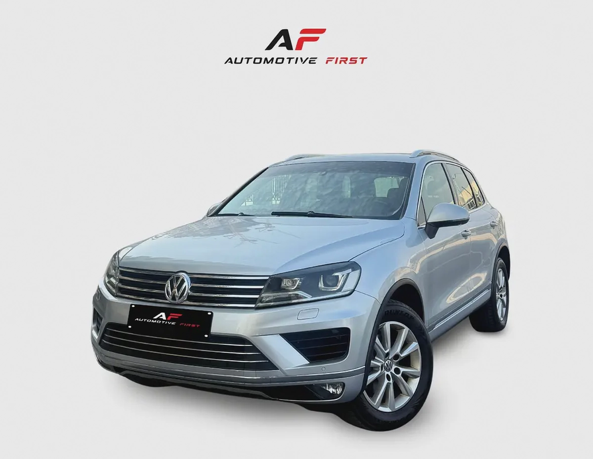 2015 Volkswagen Touareg SE