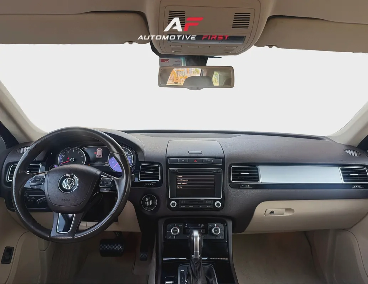 2015 Volkswagen Touareg SE
