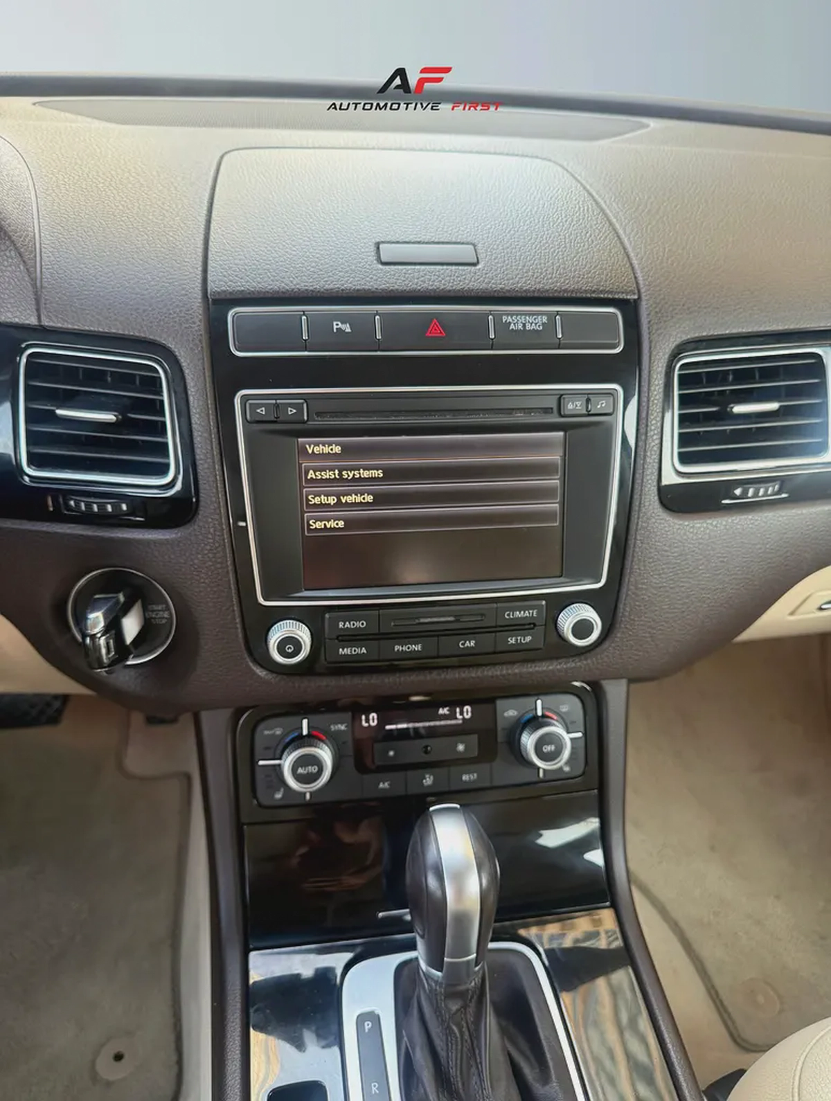 2015 Volkswagen Touareg SE
