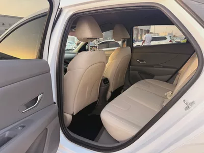 2023 Hyundai Elantra Comfort | GCC Specs | Low Mileage | Excellent Condition-10
