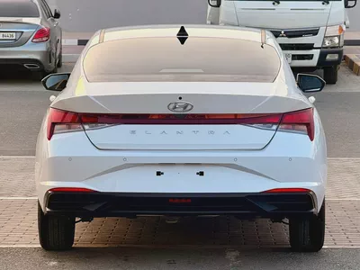 2023 Hyundai Elantra Comfort | GCC Specs | Low Mileage | Excellent Condition-5