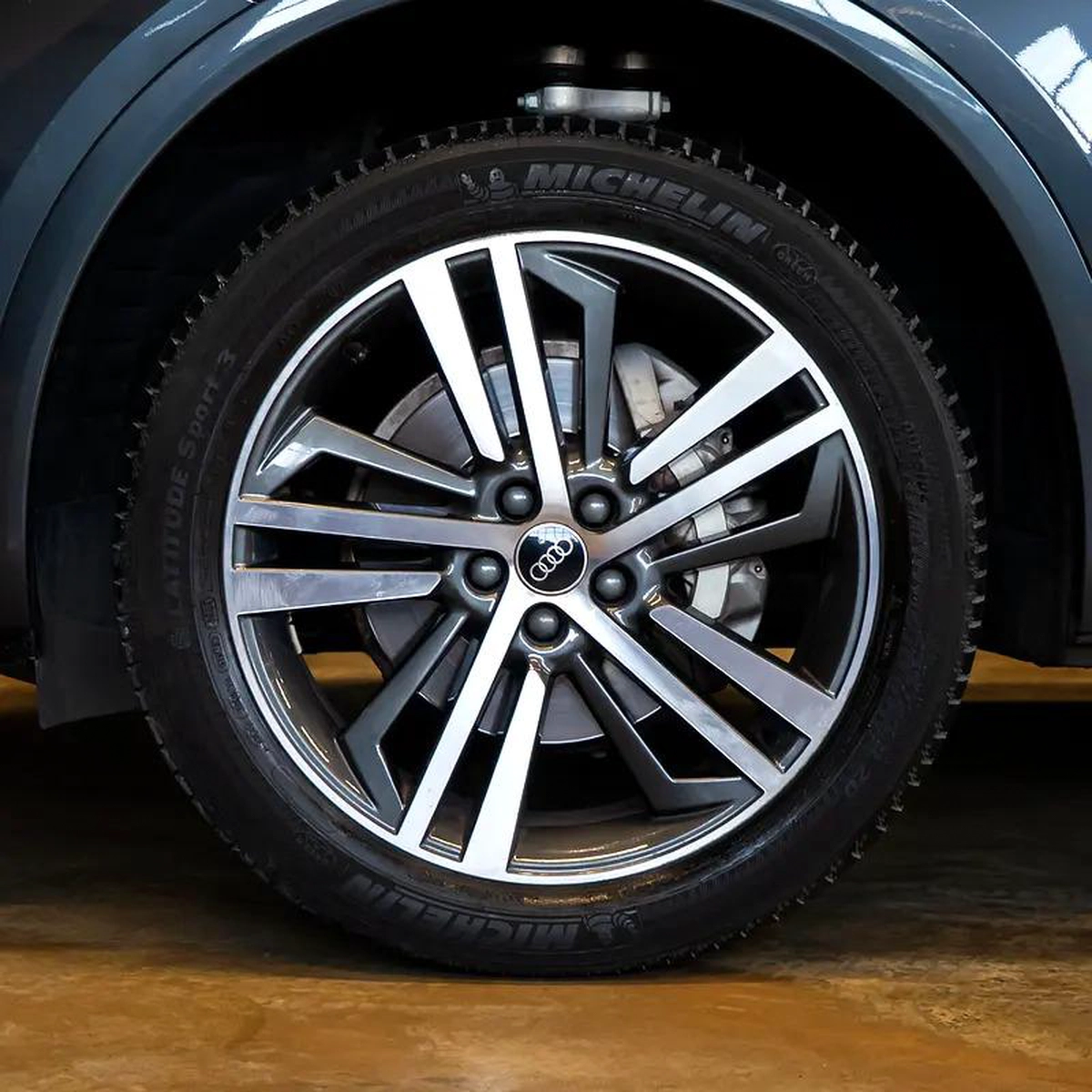 AED 3,161 pm • 0% Downpayment • Audi Q5 45Tfsi • Agency Warranty And Service Package-7-7