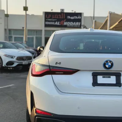 BMW// I4 E DRIVE 40// (2025)// AMERICAN// FULL OPTIONS//GOOD CONDITION//LOW MILLAGE//-8