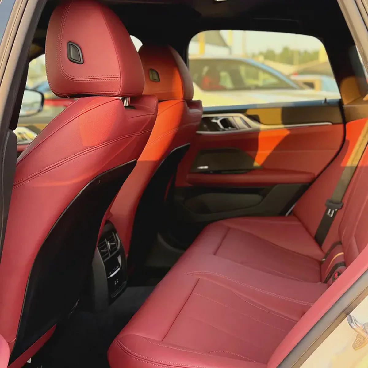 BMW// I4 E DRIVE 40// (2025)// AMERICAN// FULL OPTIONS//GOOD CONDITION//LOW MILLAGE//-14-14