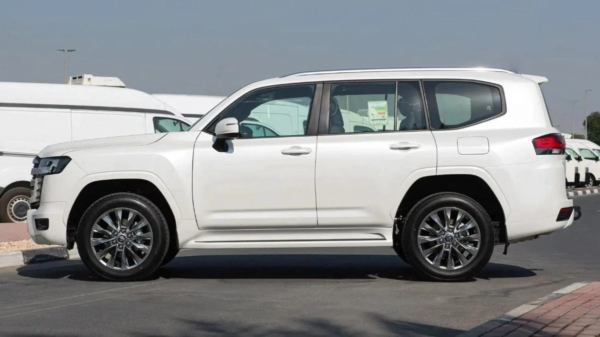 Toyota Land Cruiser TOYOTA LAND CRUISER GXR 3.5L PETROL FULL OPTION 0KM-12-12