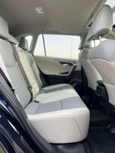 Toyota RAV4 XLE 2019 Toyota Rav4 Full Option 2.5L V4 - Rear Camera - Leather Seat - Sunroof - AWD 4x4-17