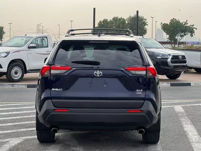 Toyota RAV4 XLE 2019 Toyota Rav4 Full Option 2.5L V4 - Rear Camera - Leather Seat - Sunroof - AWD 4x4-5