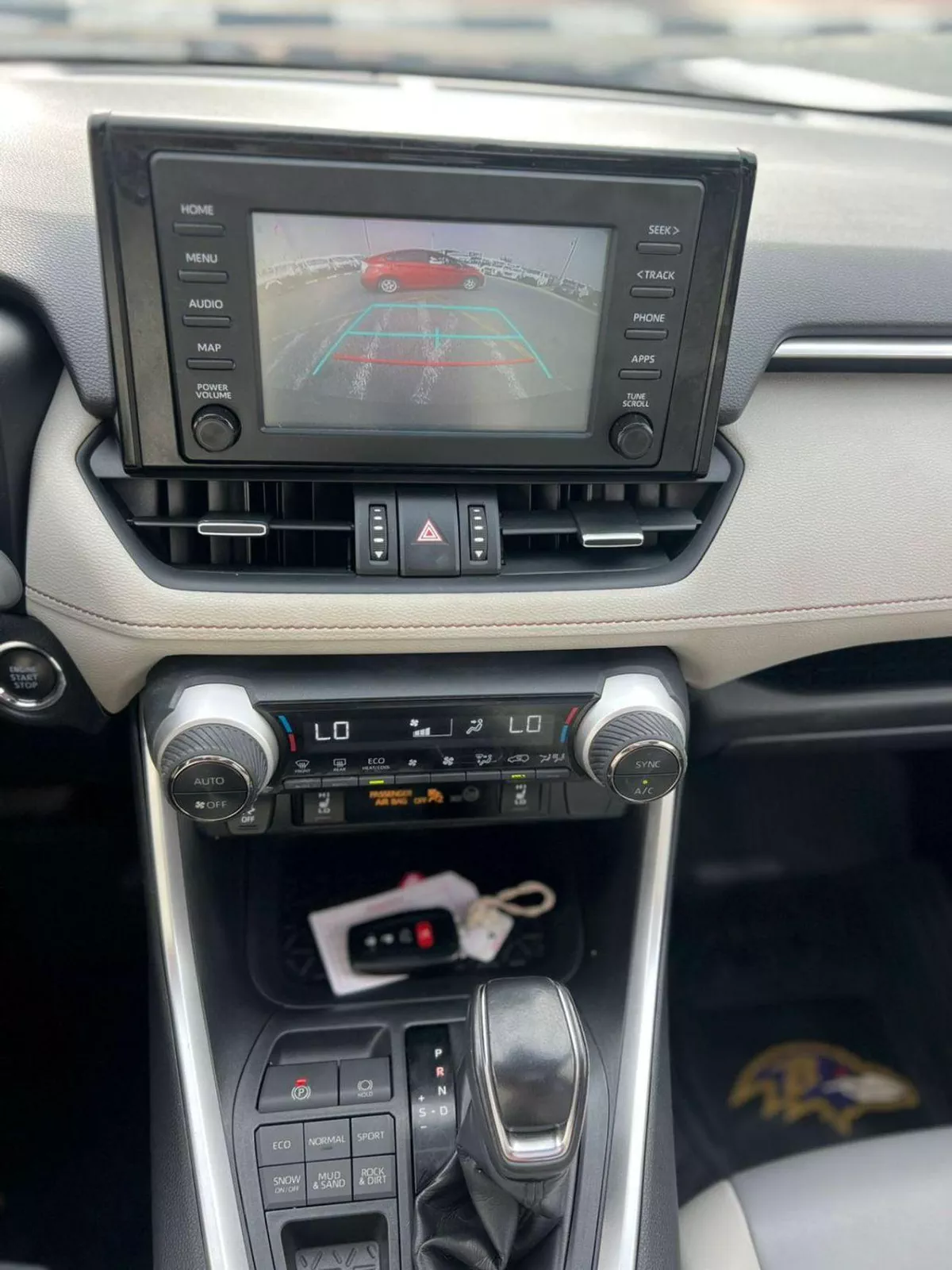 Toyota RAV4 XLE 2019 Toyota Rav4 Full Option 2.5L V4 - Rear Camera - Leather Seat - Sunroof - AWD 4x4-18-0