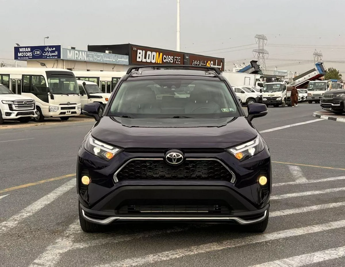 Toyota RAV4 XLE 2019 Toyota Rav4 Full Option 2.5L V4 - Rear Camera - Leather Seat - Sunroof - AWD 4x4-1-0