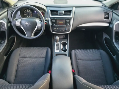 Nissan Altima SV 2017, V4 GCC Specs Very Well Maintained No Any Issue-13