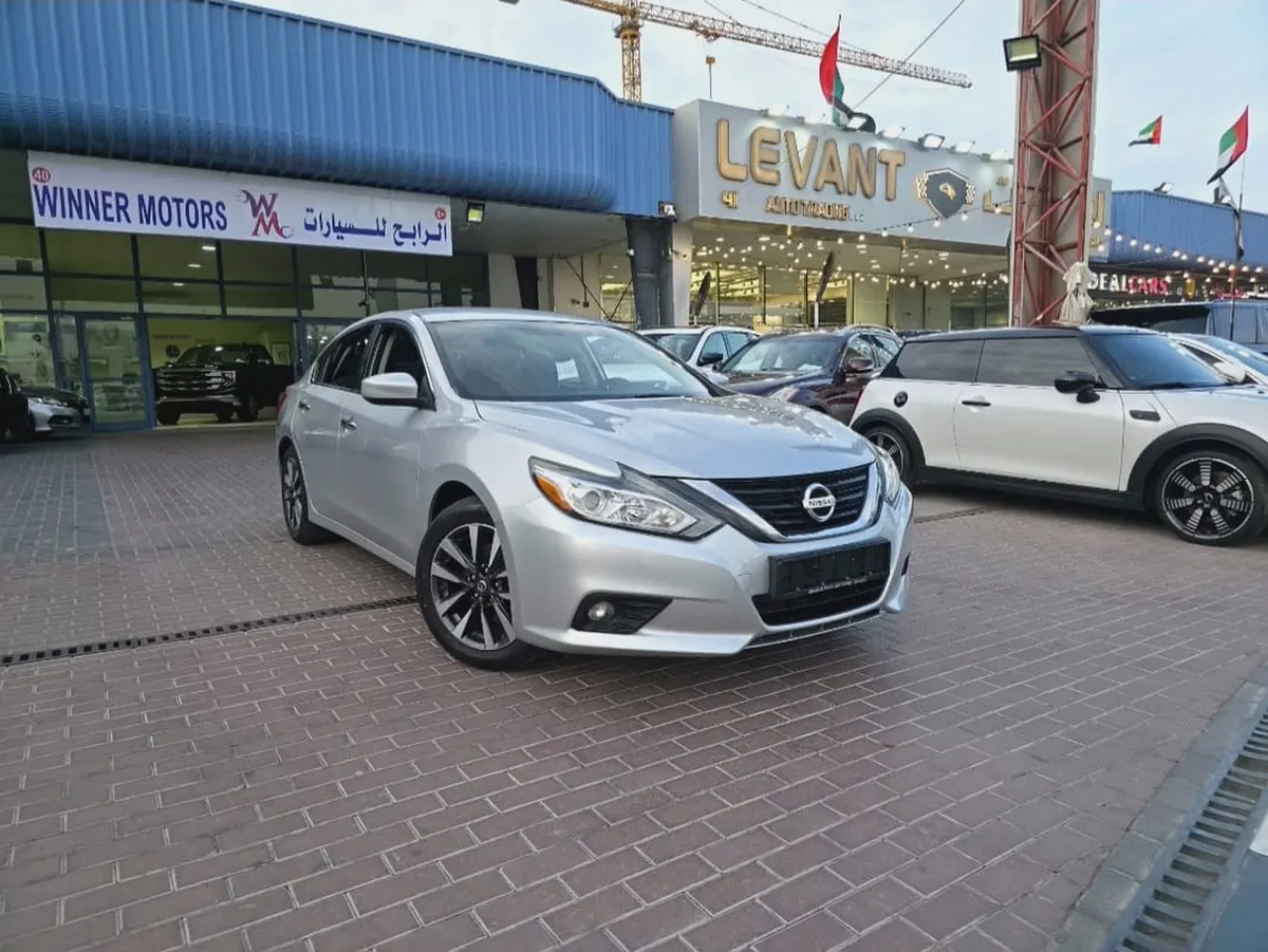 Nissan Altima SV 2017, V4 GCC Specs Very Well Maintained No Any Issue-3-3