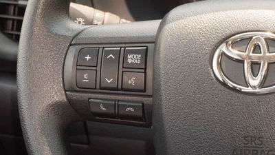 Toyota Hilux 2.7L 4WD A/T-11