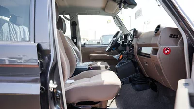 Toyota Land Cruiser 70 LC76 4.0L PTR 26 YM AT-9