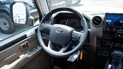 Toyota Land Cruiser 70 LC76 4.0L PTR 26 YM AT-4