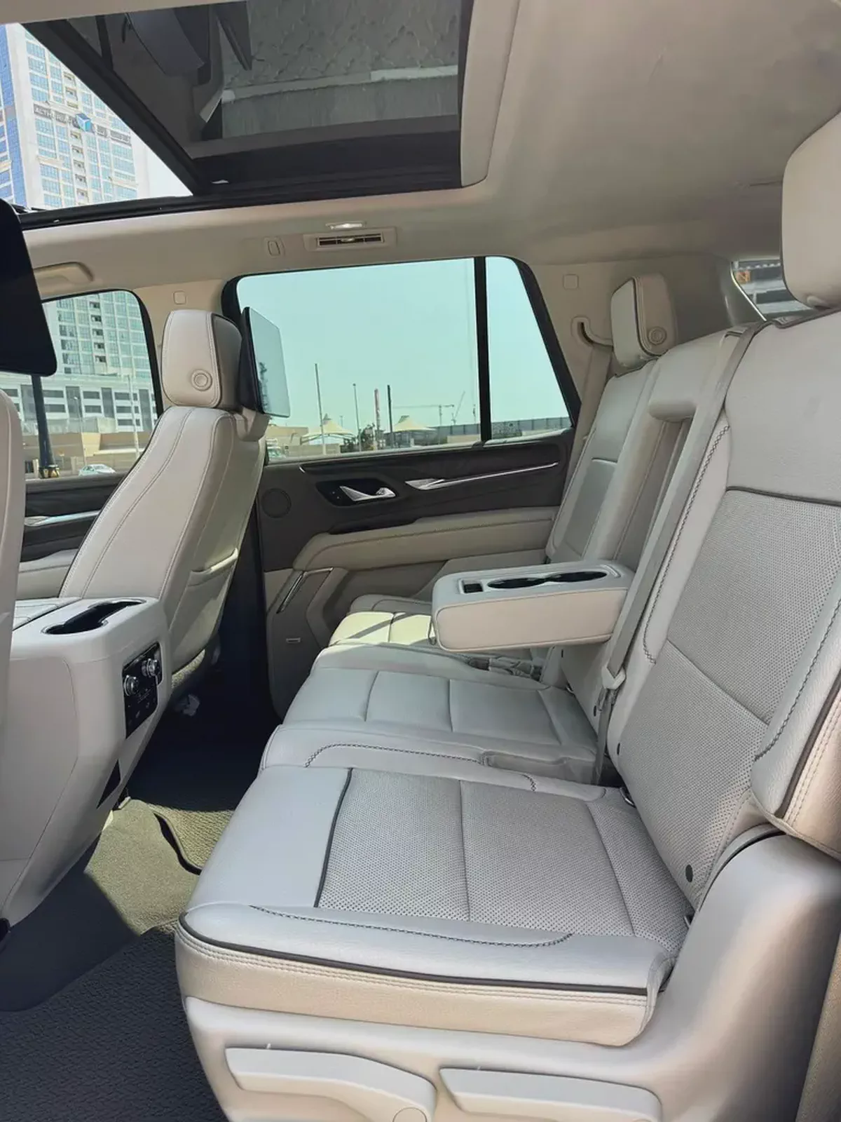 GMC Yukon Denali 2021 GCC Specs Full Option-10-10