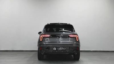 Lynk & Co 01-4