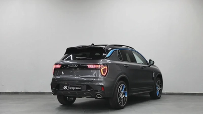Lynk & Co 01-10