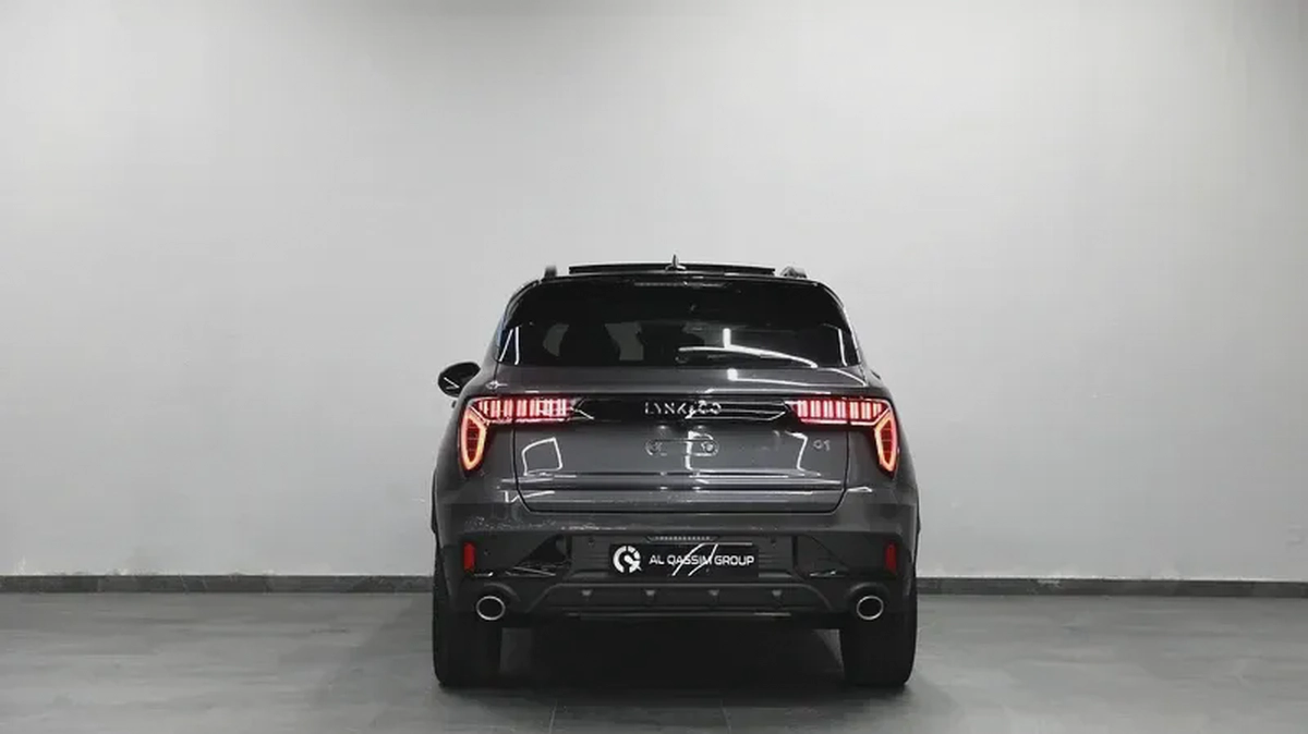 Lynk & Co 01
