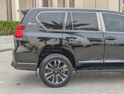 TOYOTA PRADO 2018 GCC V6 4.0L IN EXCELLENT CONDITION-12