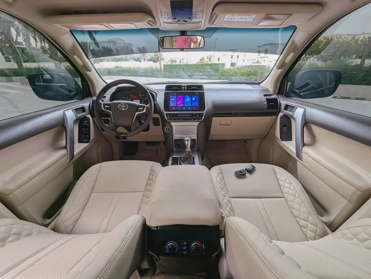 TOYOTA PRADO 2018 GCC V6 4.0L IN EXCELLENT CONDITION