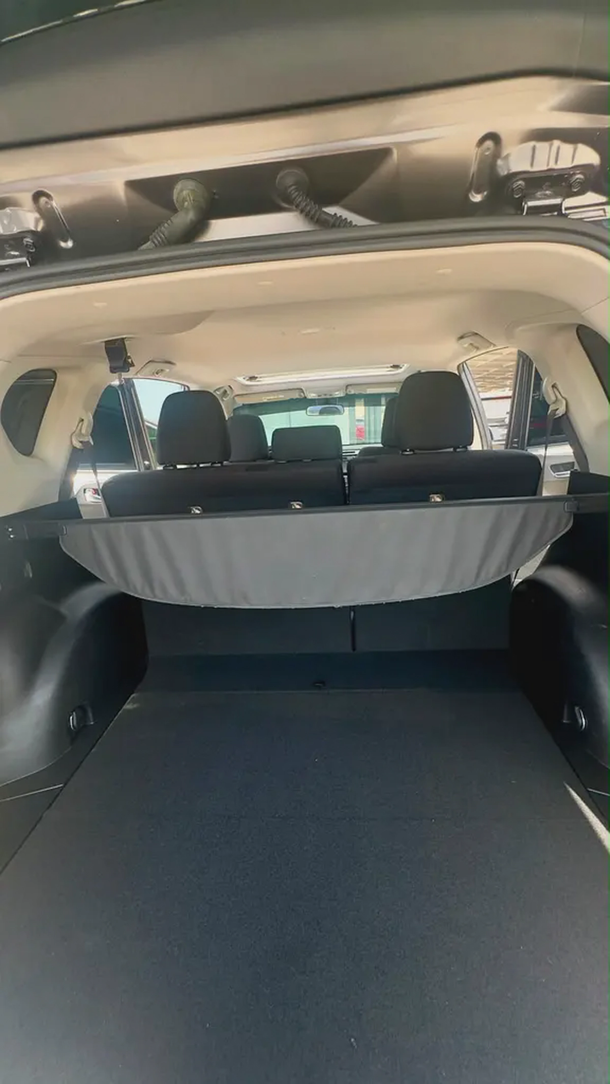 2017 Toyota Rav 4 XLE | American Specs | Well Maintained-11-11