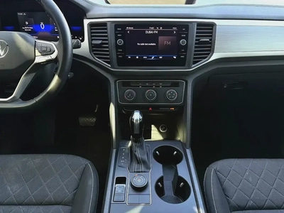 AED 1,040 P.M | 0% DOWN PAYMENT | VW TERAMONT 3.6L V6 | 2022-10