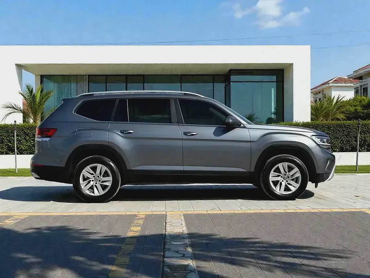 AED 1,040 P.M | 0% DOWN PAYMENT | VW TERAMONT 3.6L V6 | 2022-3-3
