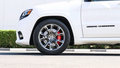 Jeep Grand Cherokee SRT8-15