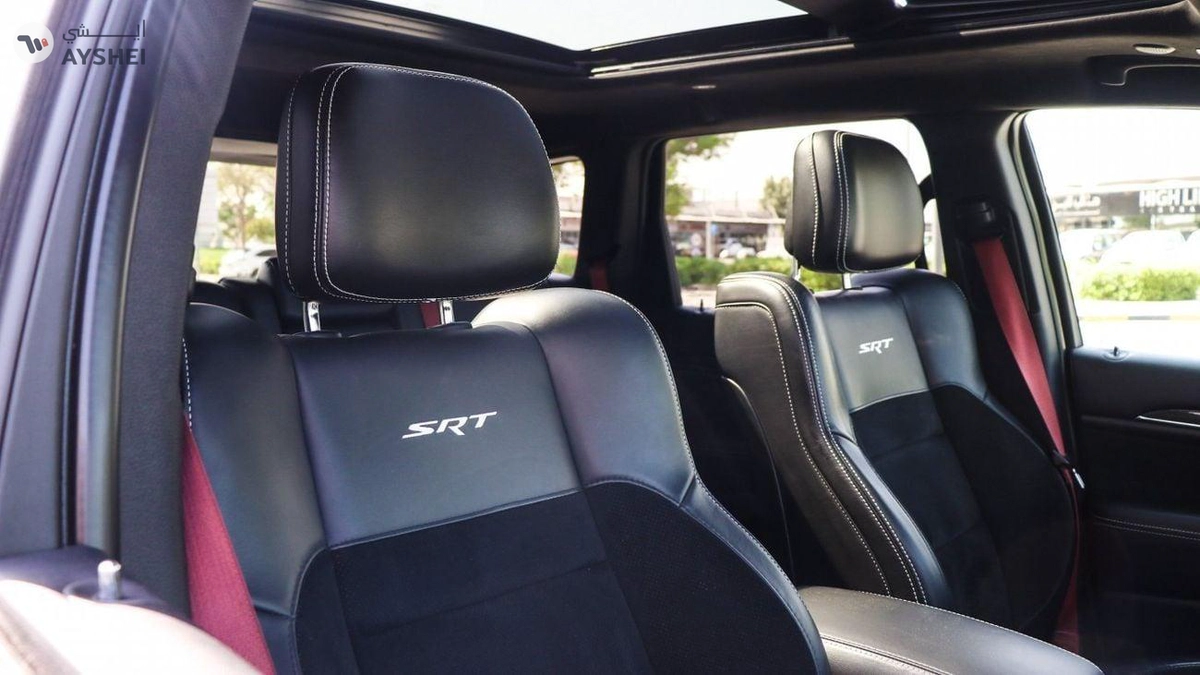 Jeep Grand Cherokee SRT8-8-8