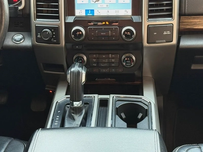 Ford F150 -2018  American specs, top of the line, in excellent condition.-11