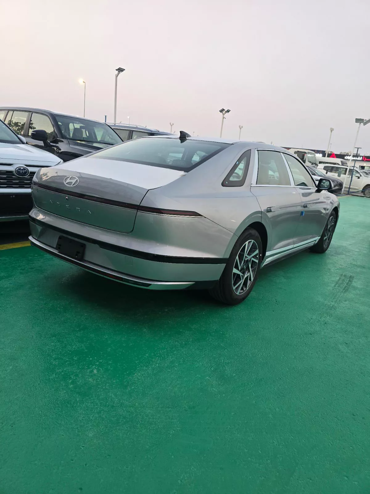 2026 Hyundai Azera | Luxury Sedan-2-2