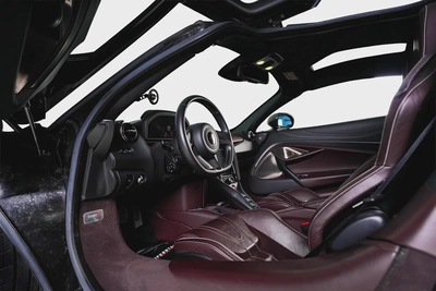 Mclaren 720S-GCC-Launch Edition-MSO Premium Color-Full Service History Mclaren Dubai-Bespoke Order-9