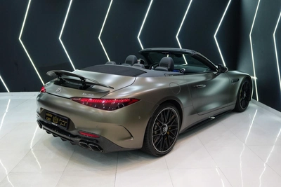 Mercedes-Benz SL 63 AMG-10