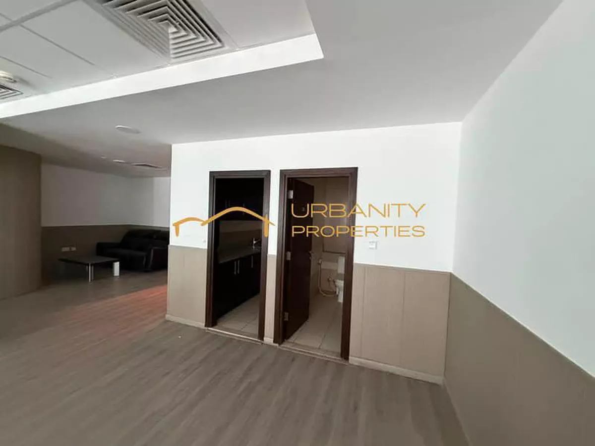 Fully Furnished Office | Fitted | Balcony | Prime Business Bay Location-3-3