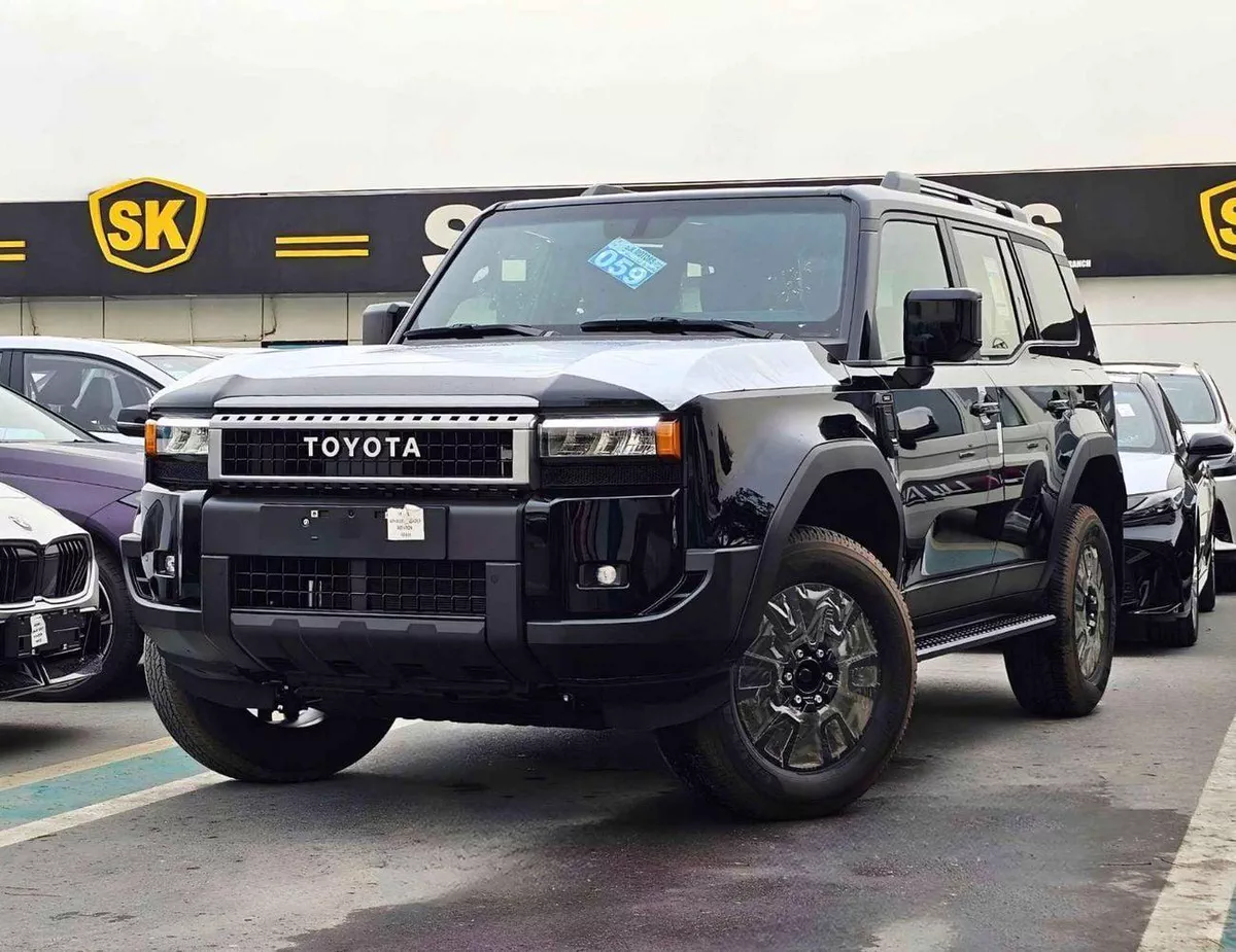 Toyota Prado VXR TURBO ALL ROUNDER / 2.8L DIESEL V4 / SQUARE LIGHTS / DIFFLOCK / SUNROOF / COOL BOX (CODE # P28AR2)