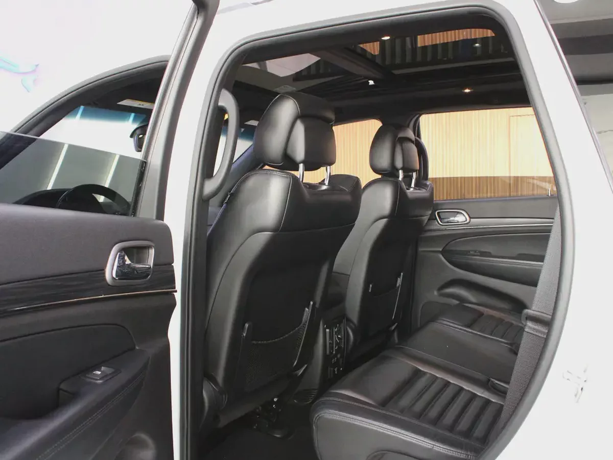 2021 - Jeep Grand Cherokee Limited - Good Condition-12-12