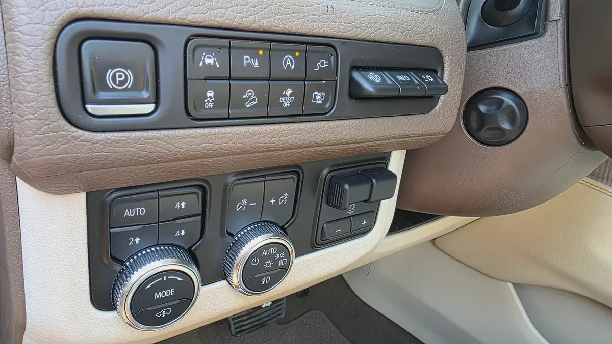 Yukon Denali 2022 | GCC Specs | very good condetion-14-14