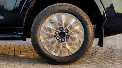 Toyota Land Cruiser VX LAND CRUISER VX 4.0L JBL SYSTEM-7