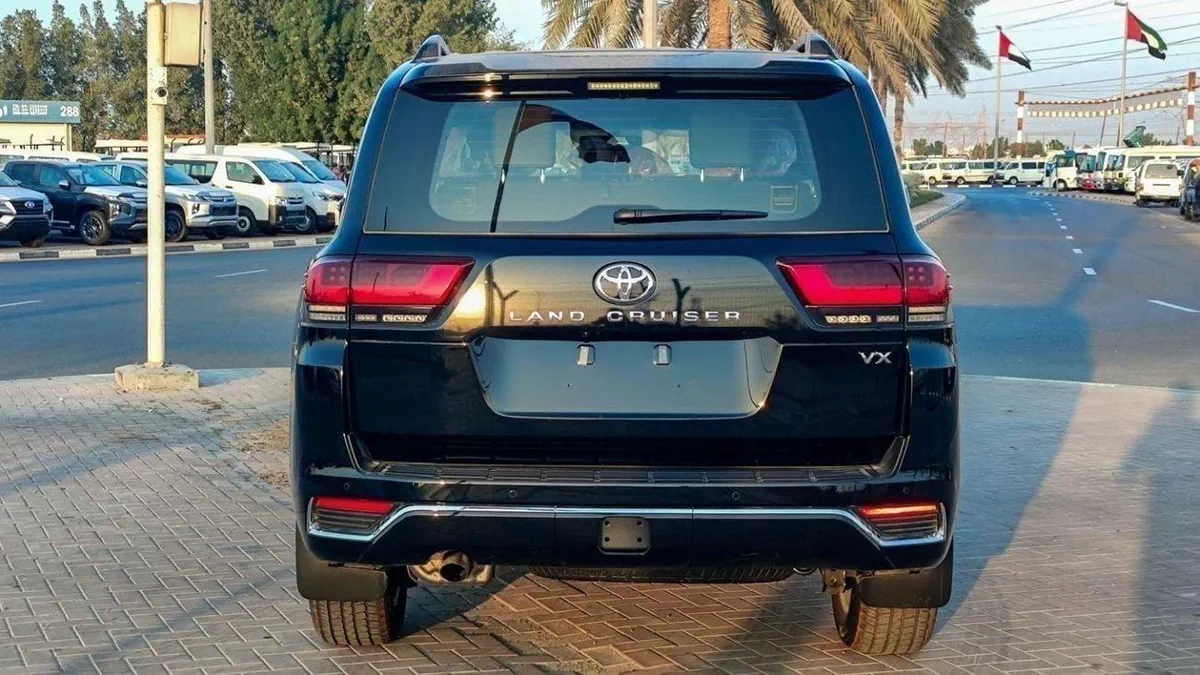 Toyota Land Cruiser VX LAND CRUISER VX 4.0L JBL SYSTEM-3-0