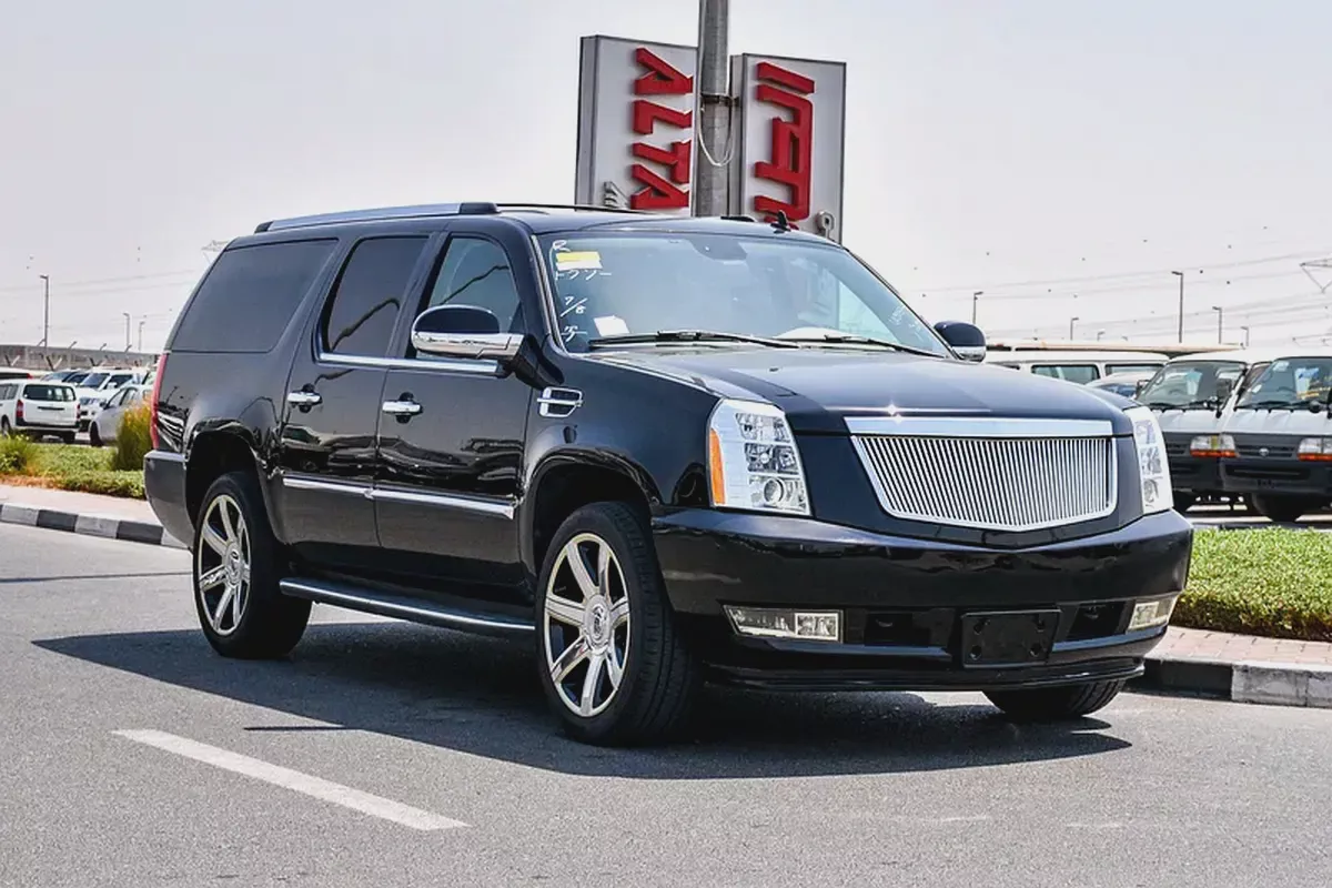 2008- CADILLAC ESCALADE - SUPER CLEAN - ONLY 153,000 KM