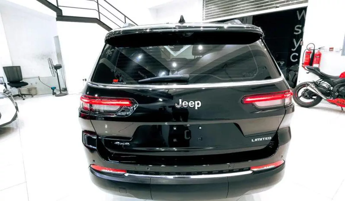 2023 Jeep Grand Cherokee Limited 3.6L V6 // EMI Starting from 2,700 AED-1-1