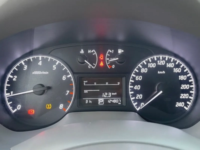 GCC Specs Nissan Sentra S 2017 - Reliable and Efficient!-9