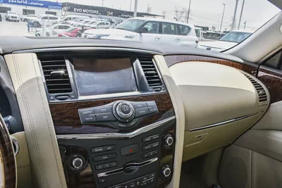 Nissan Patrol LE Platinum 2014, original paint-13