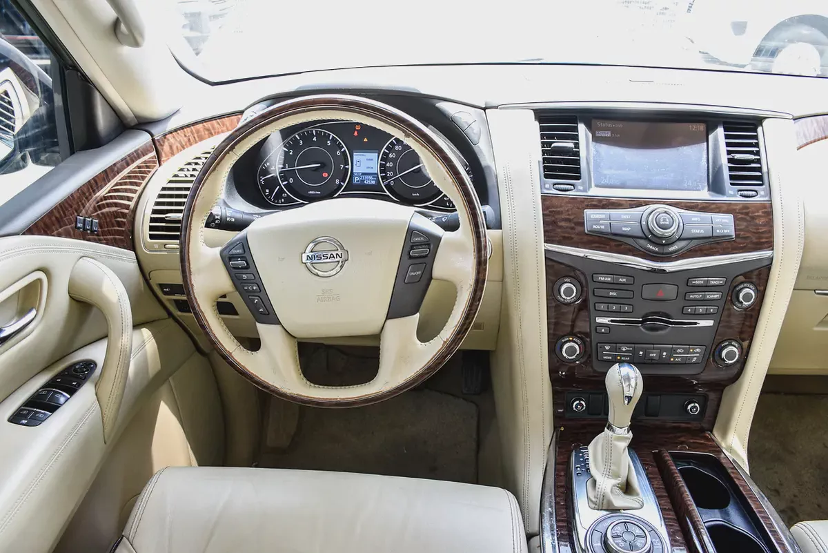 Nissan Patrol LE Platinum 2014, original paint-6-6